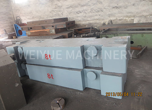 Heavy industrial counterweight iron